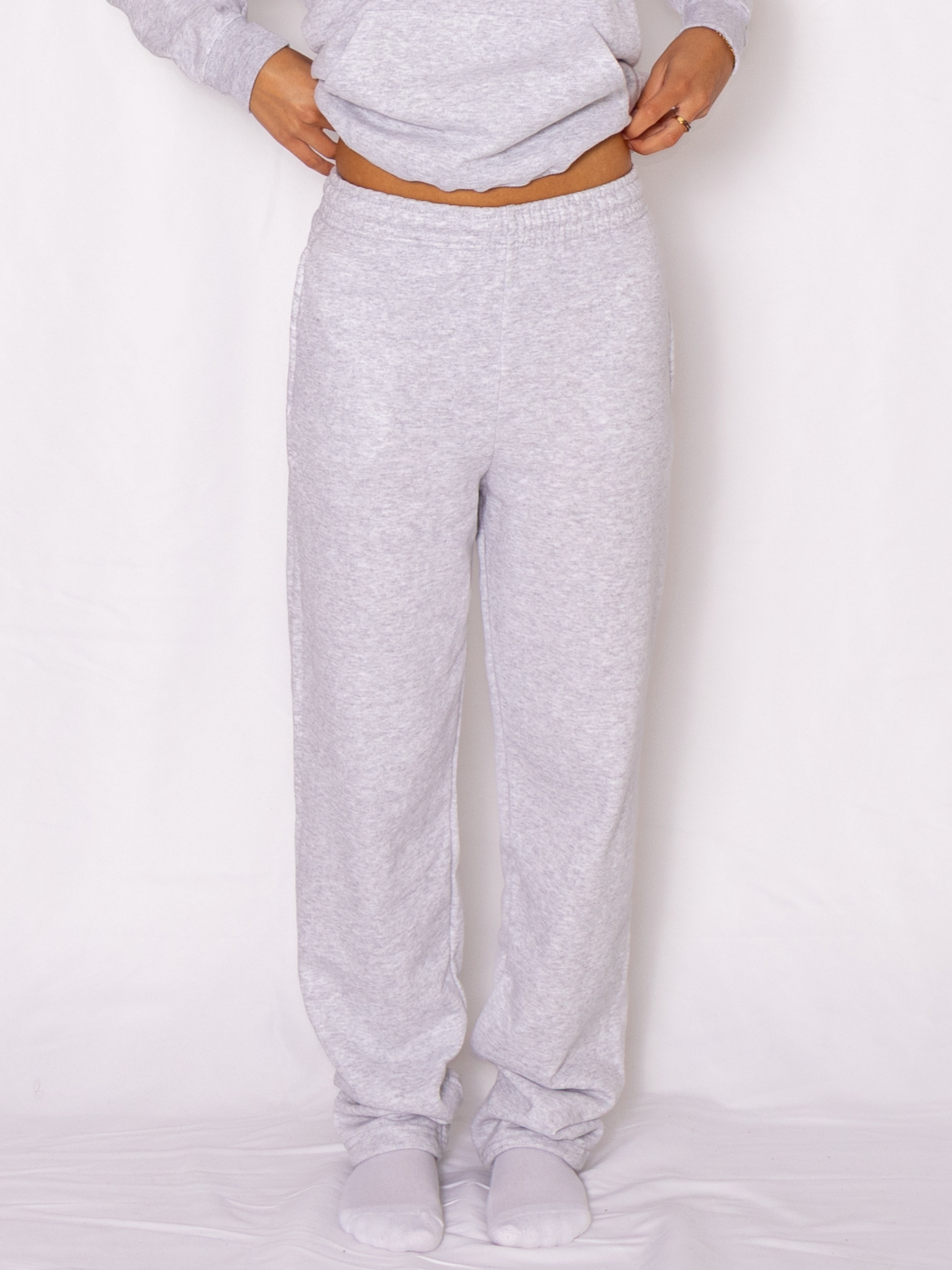 Sweatpants without Cuffs